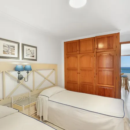 Playa Delphin 305 Апартаменты Пуэрто-Наос